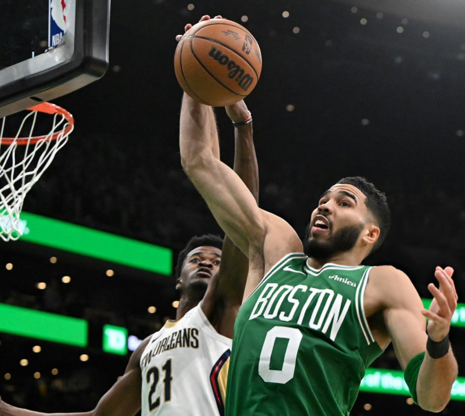 亚博体育官网-塔图姆意外战胜独行侠，出色发挥引爆全场！赛场气氛高涨-亚博体育官网