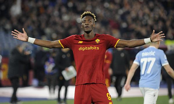 亚博体育-国际比赛日埃因霍温备战意大利杯，更衣室发声细节曝光，气氛紧张，控场能力受关注的简单介绍-亚博体育